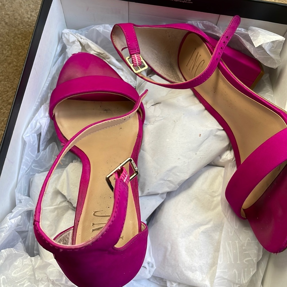 Slightly worn INC Fuchsia heels